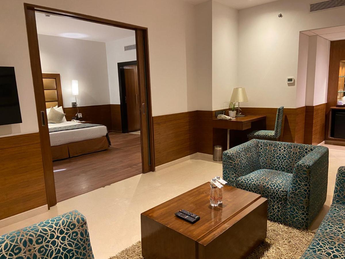 Fortune Select Exotica, Navi Mumbai - Member Itc Hotels' Group Екстер'єр фото